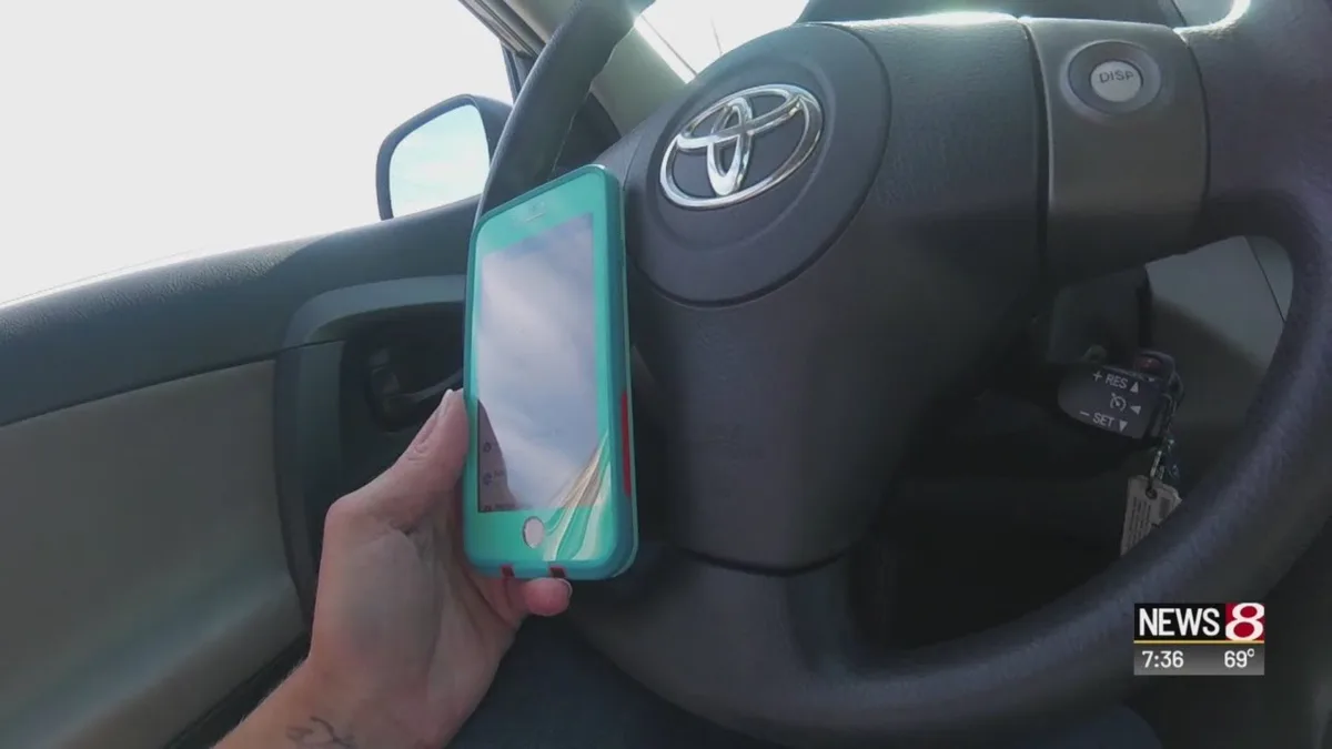 Oklahoma distracted driving law and handheld device prohibition