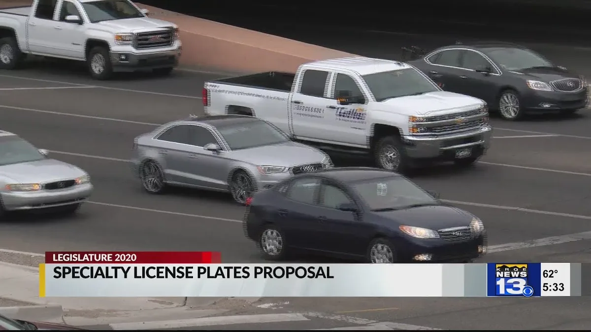 personalized vs specialty license plates
