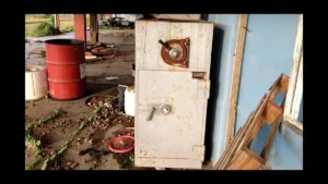 Puerto Rico abandoned vehicle removal process on public and private property
