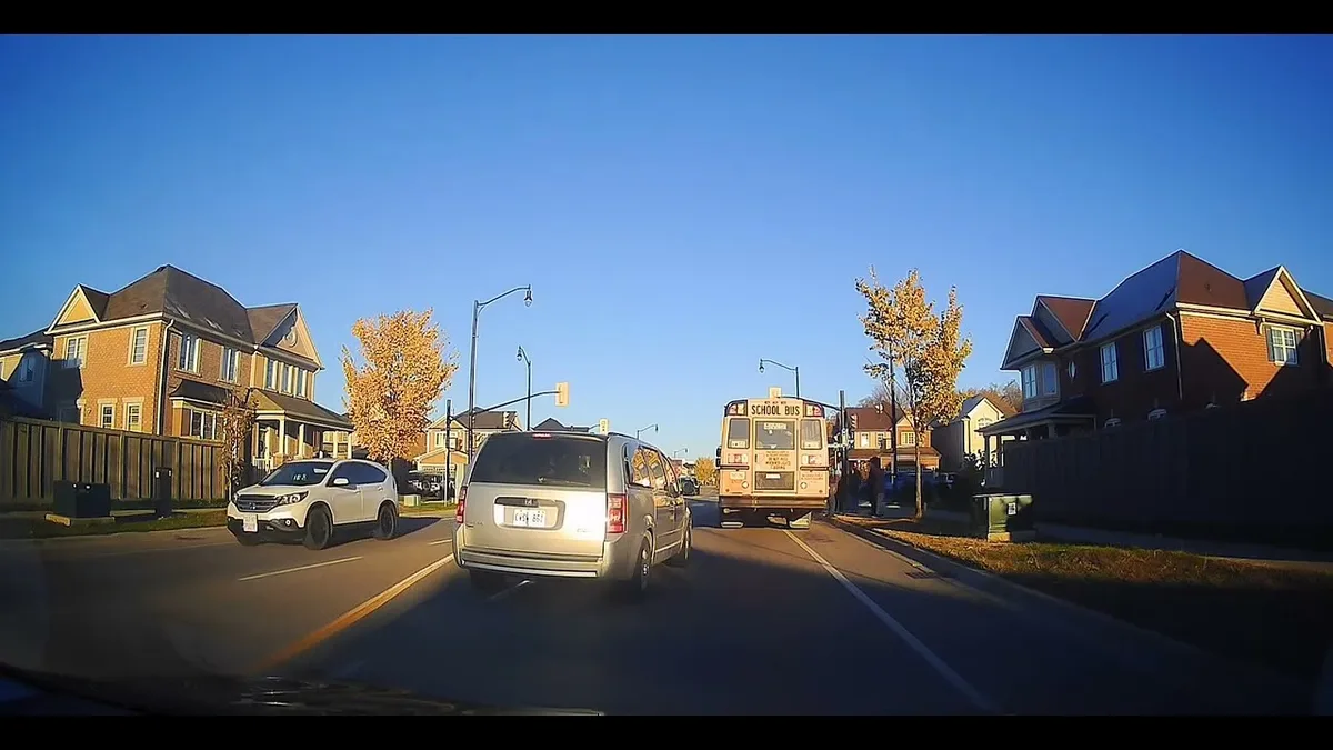 school bus flashing lights meaning