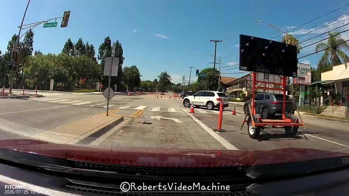 signalized intersection U-turn