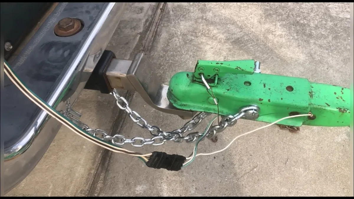 trailer chain maintenance lubrication